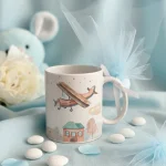Mărturie botez băiat – cană cu avion și săculeț textil elegant