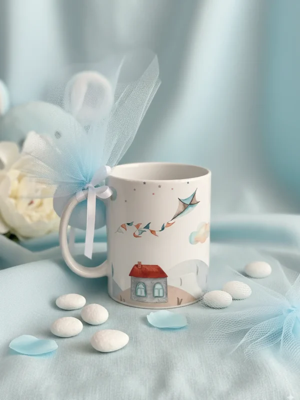 Mărturie botez băiat – spatele cănii cu avion și săculeț textil