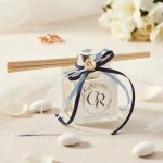 Mărturie nuntă – odorizant cameră personalizat cu monogramă și panglică bleumarin